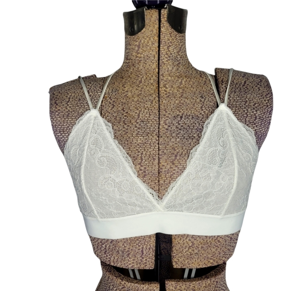 Wireless White Lace Bralette